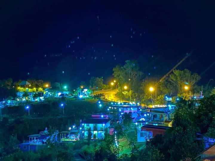 บ้านแช่มช้อย カオコー エクステリア 写真
